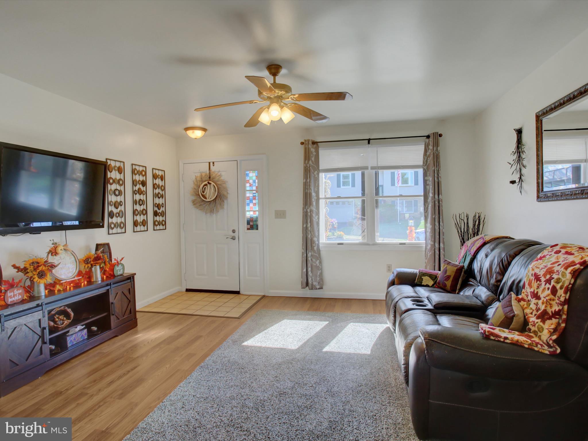 403 SUNNY DRIVE