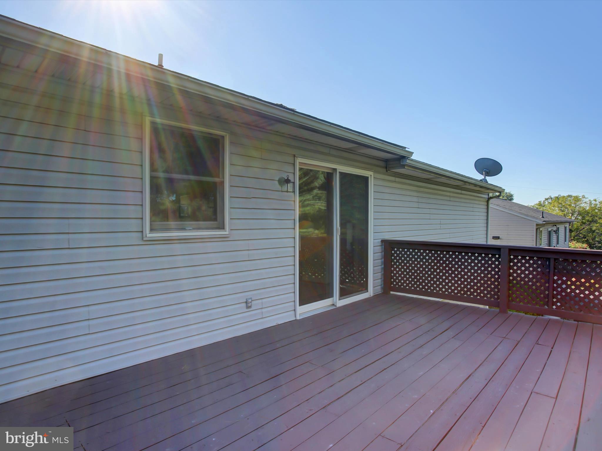 403 SUNNY DRIVE