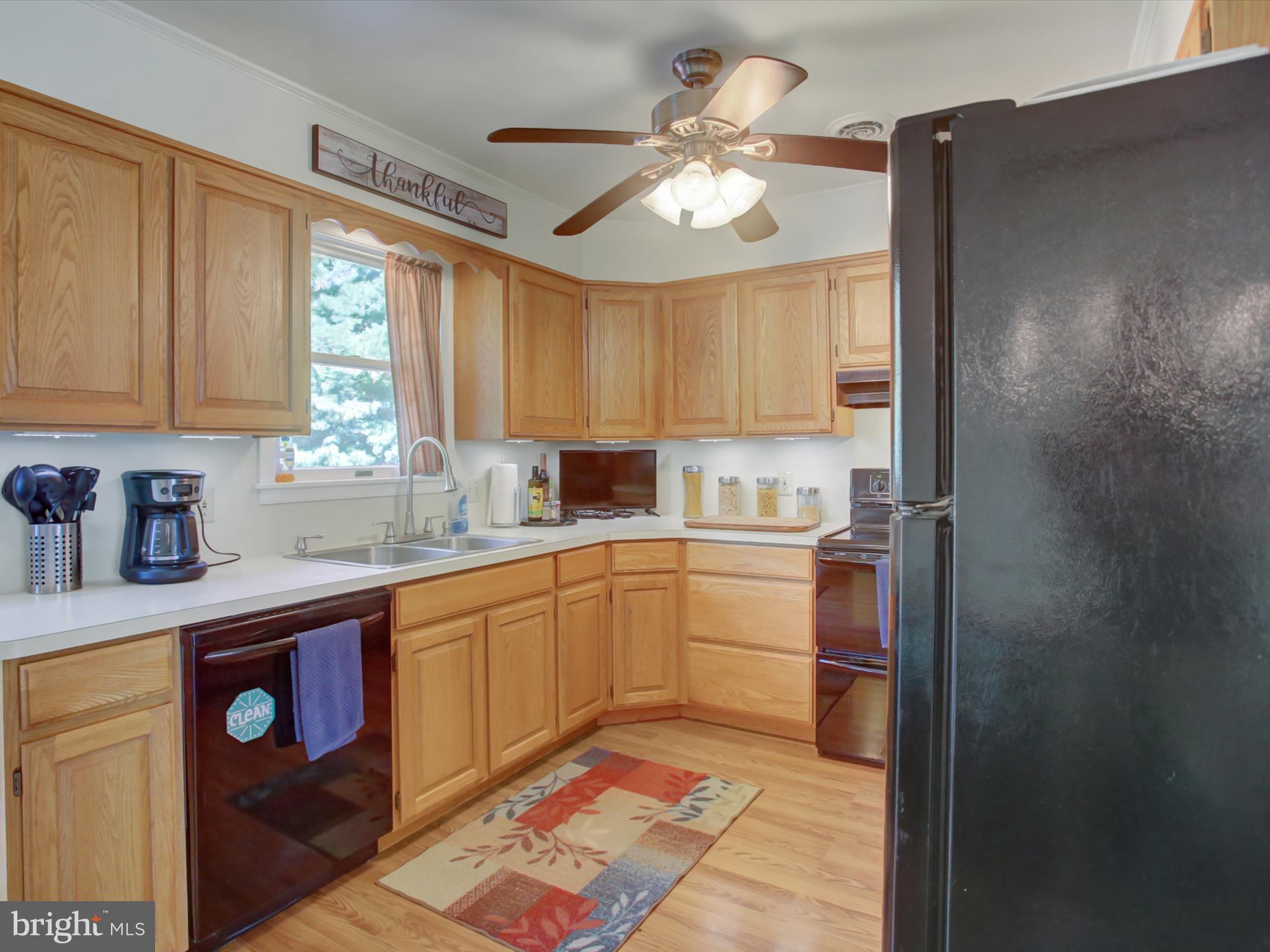 403 SUNNY DRIVE
