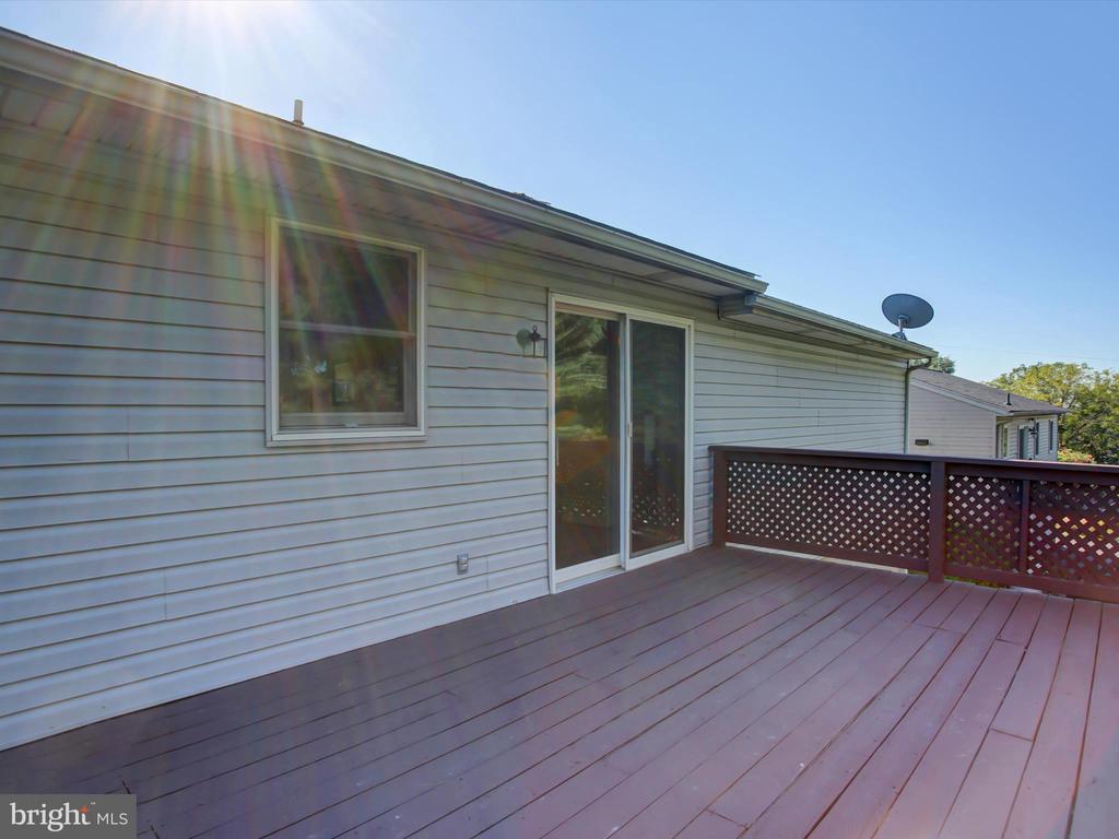 403 SUNNY DRIVE