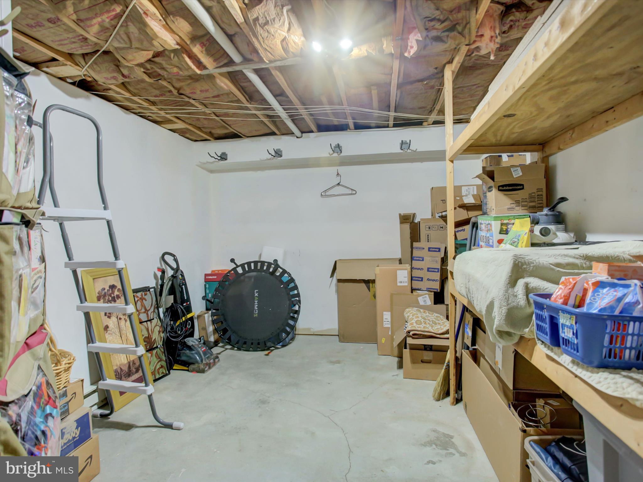 403 SUNNY DRIVE