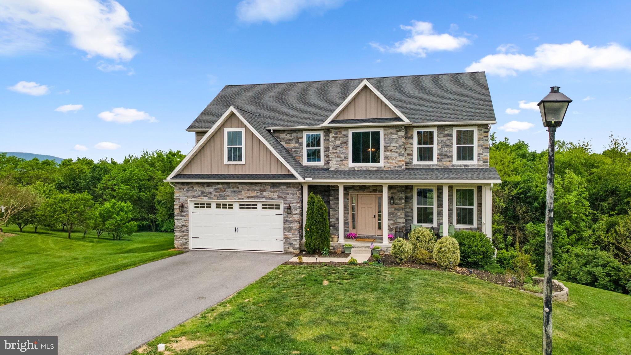 1584 BUNKER COURT