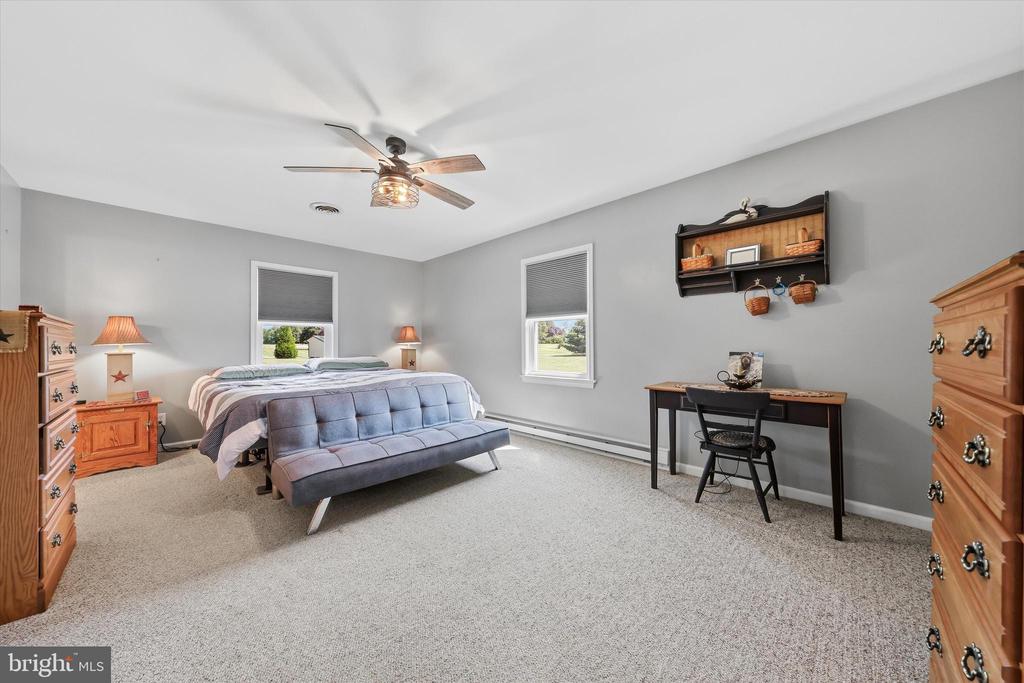 6870 CHARLESTOWN ROAD Unit: 5