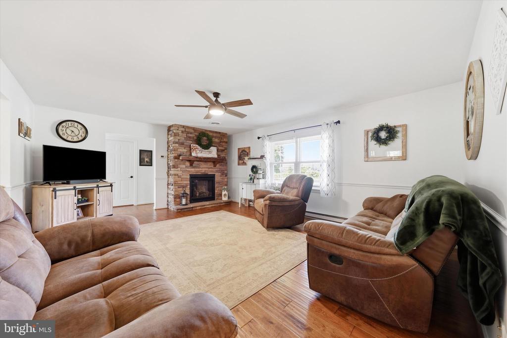 6870 CHARLESTOWN ROAD Unit: 5