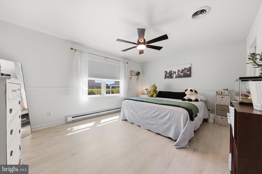6870 CHARLESTOWN ROAD Unit: 5