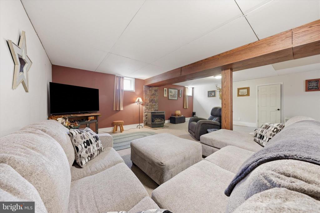 6870 CHARLESTOWN ROAD Unit: 5