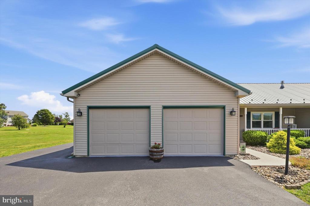 6870 CHARLESTOWN ROAD Unit: 5