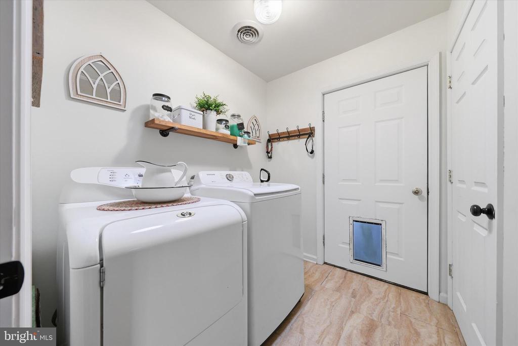 6870 CHARLESTOWN ROAD Unit: 5