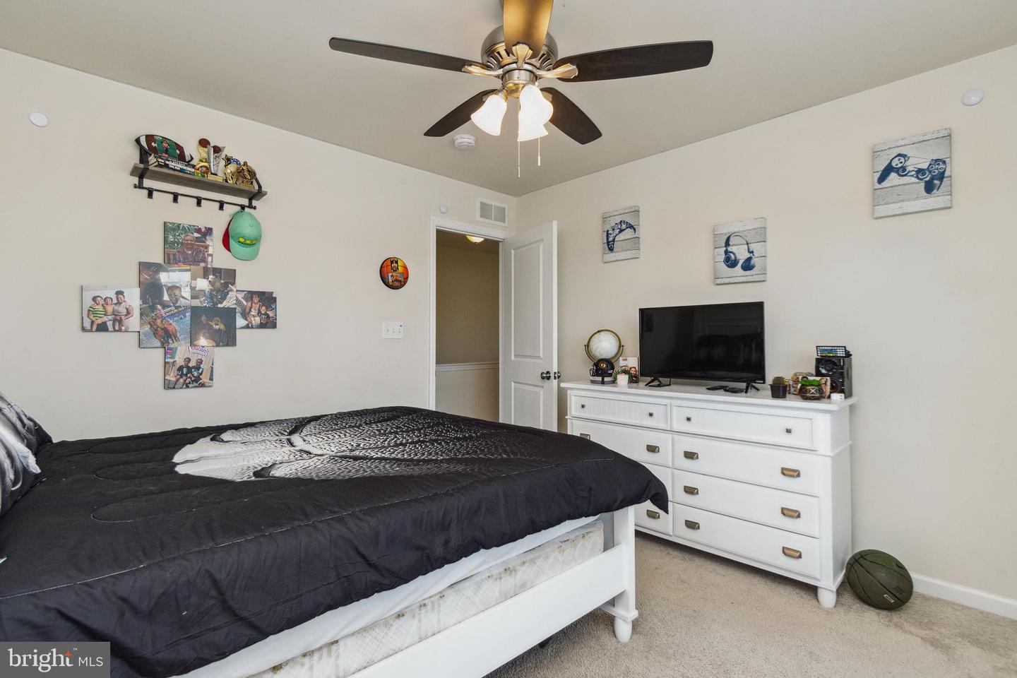 480 Lark DRIVE