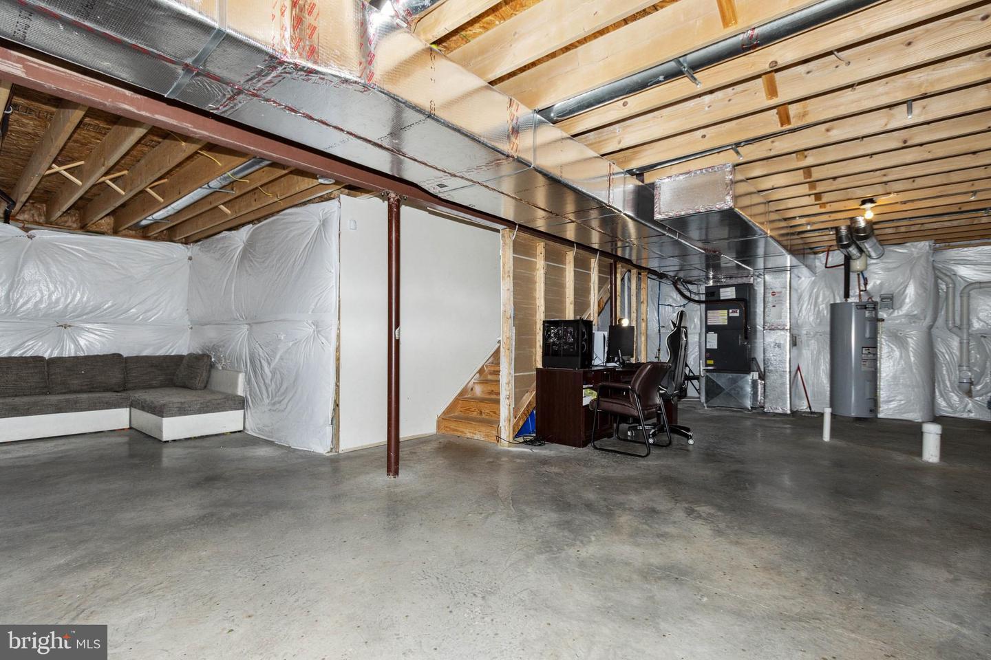 480 Lark DRIVE