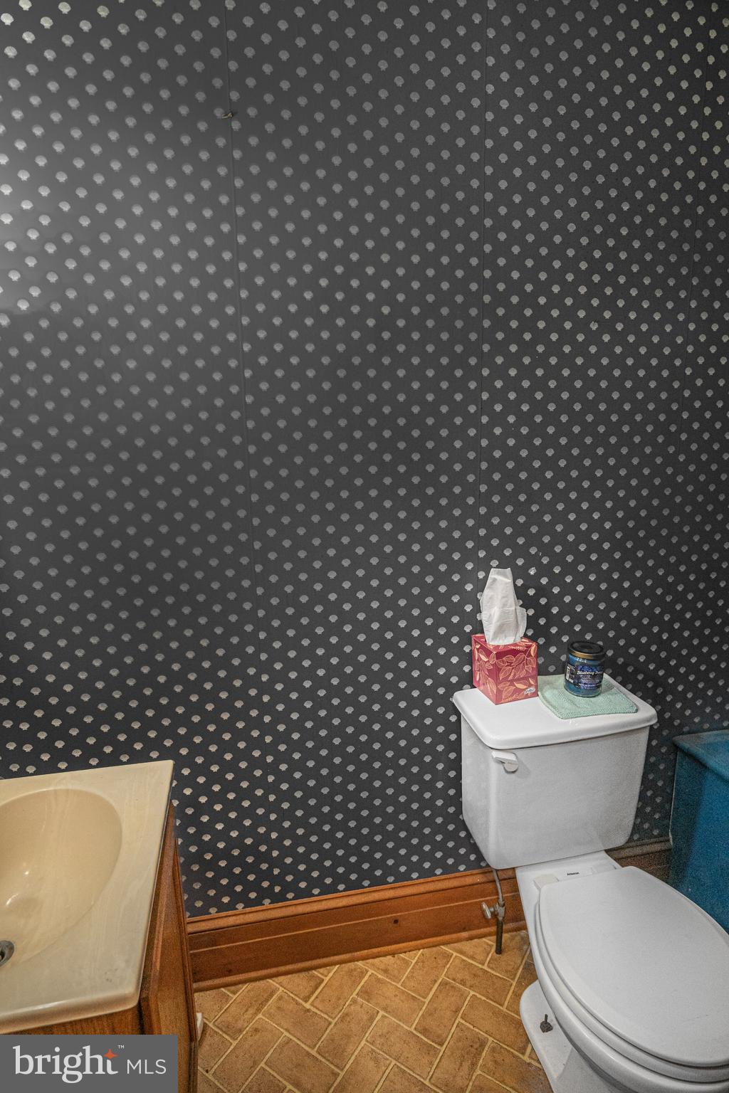 225 CENTENNIAL AVENUE