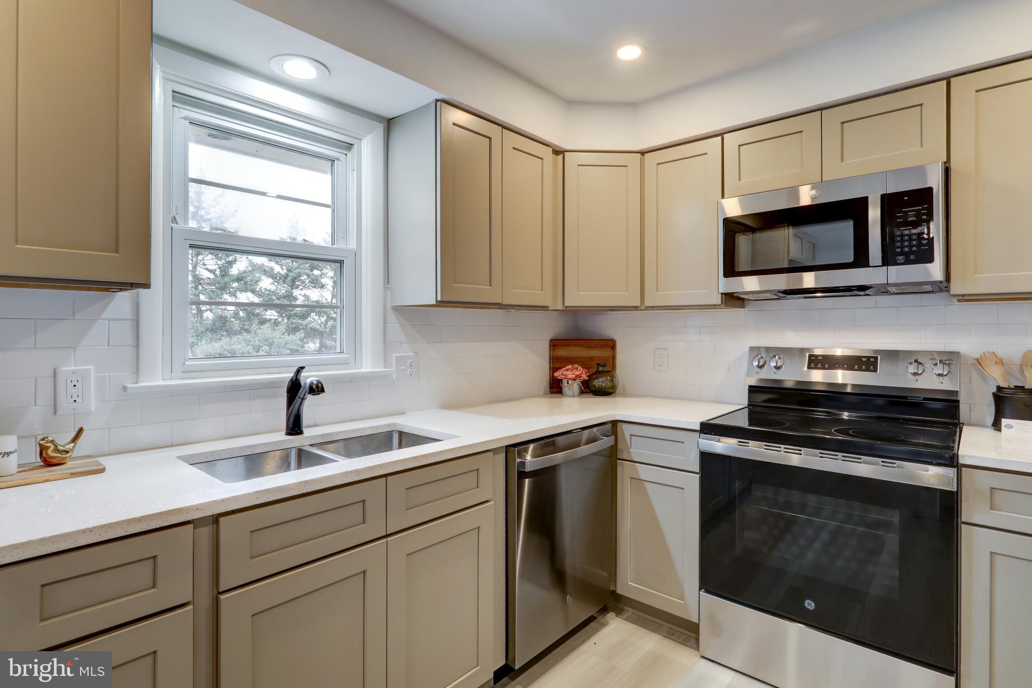 4655 DARLINGTON ROAD