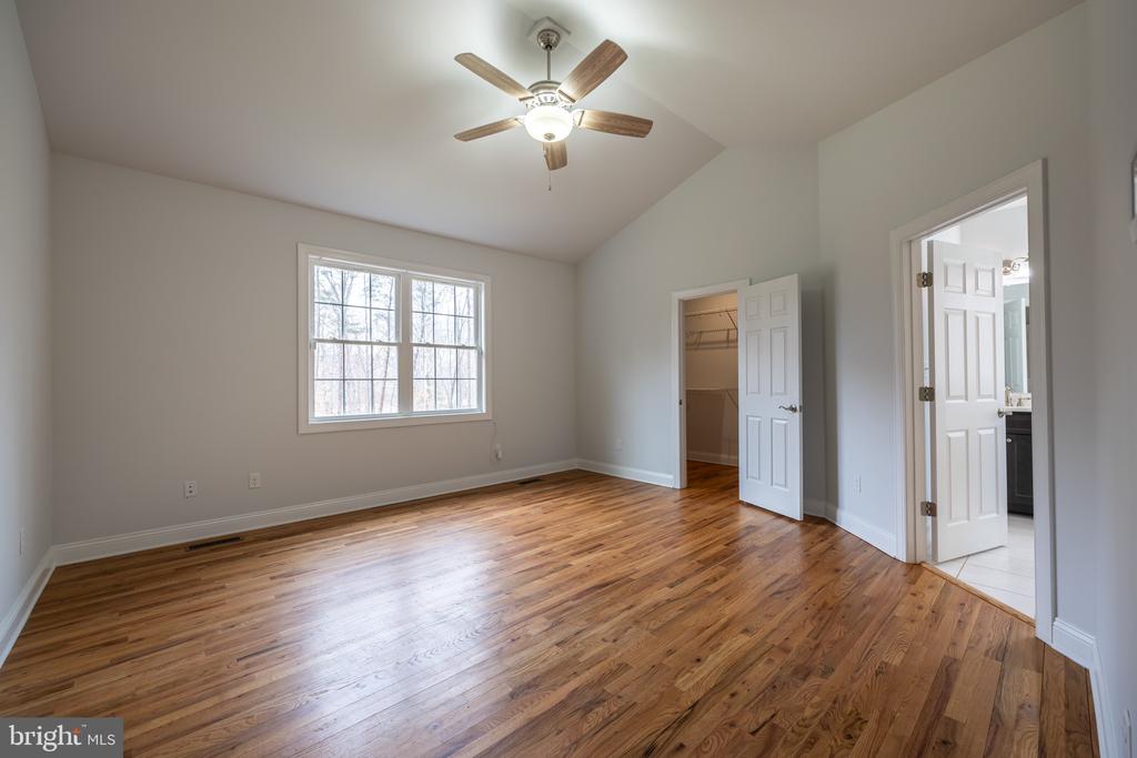 1490 Running Deer Dr