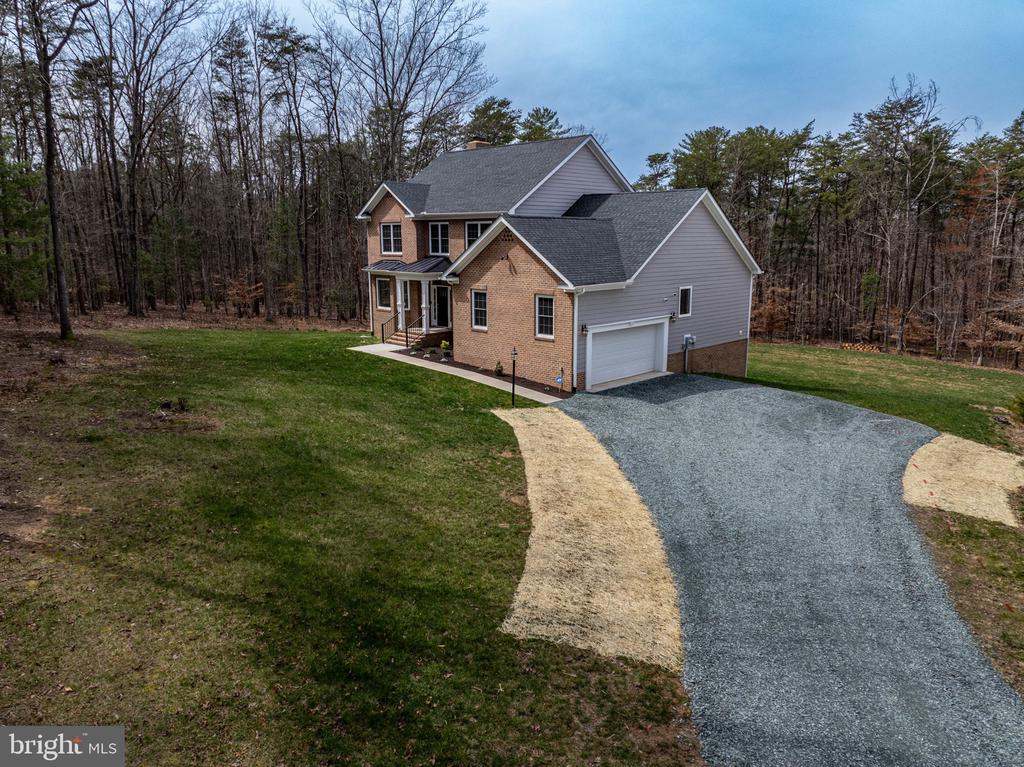 1490 Running Deer Dr