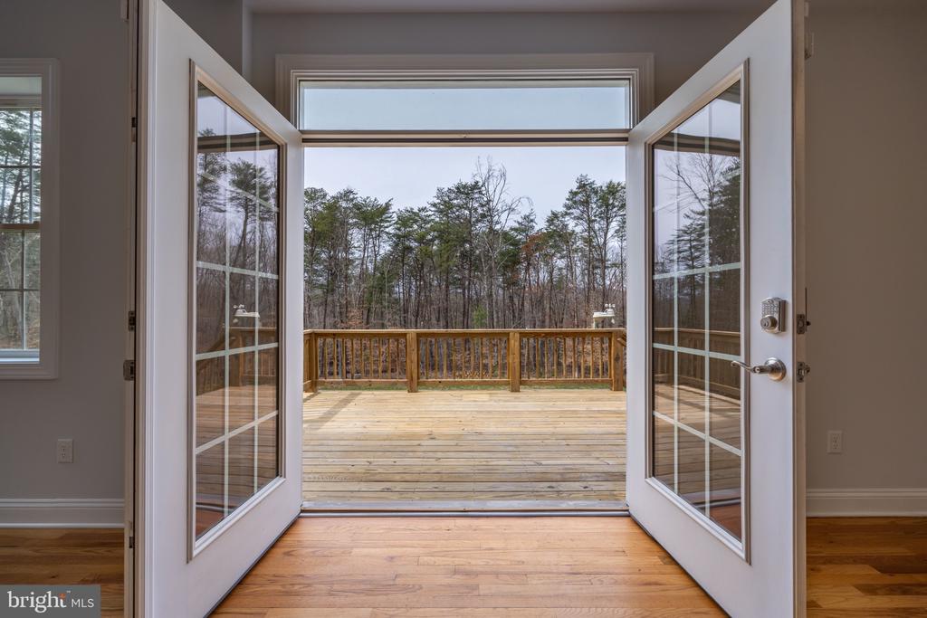 1490 Running Deer Dr