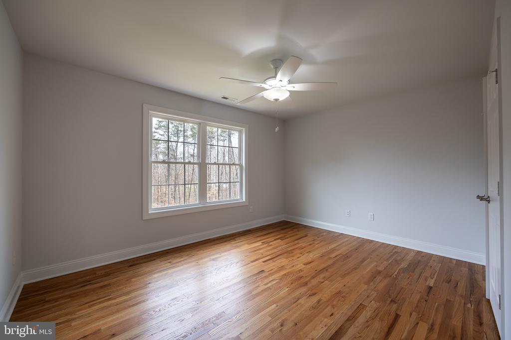 1490 Running Deer Dr