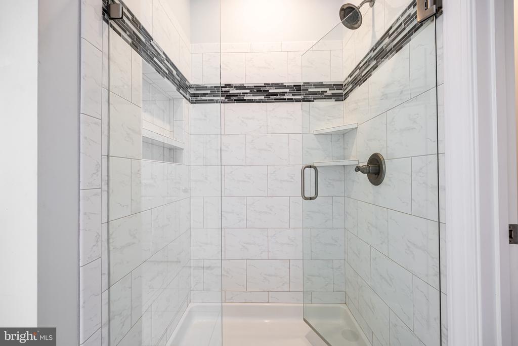 1490 Running Deer Dr