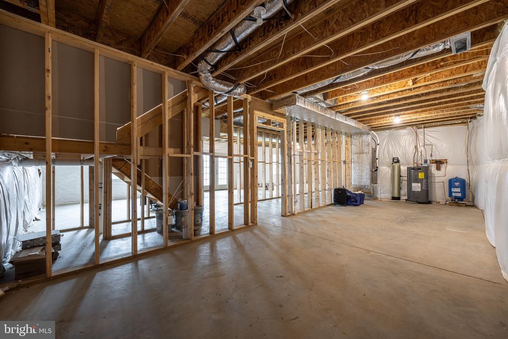 1490 Running Deer Dr