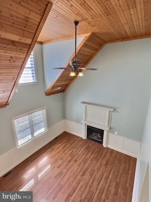 46 Wayne Ave