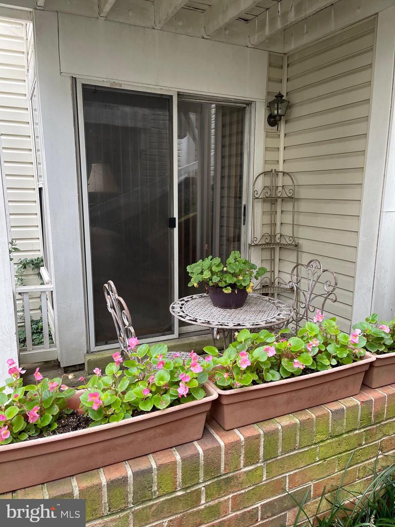 2921 S Woodley STREET Unit: 1
