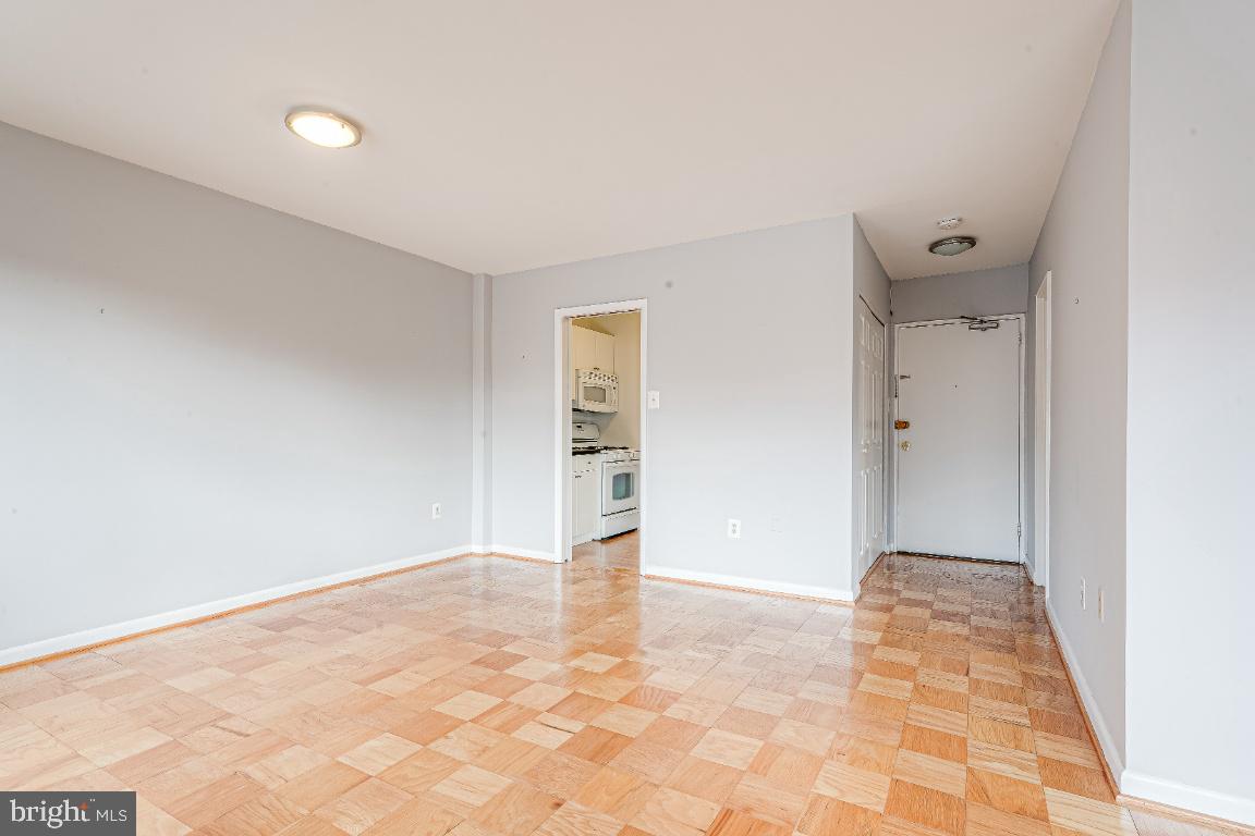 1830 Columbia PIKE Unit: 316