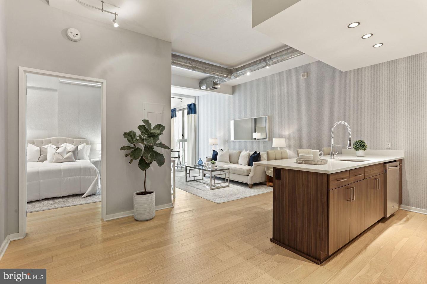 3409 Wilson BOULEVARD Unit: 703