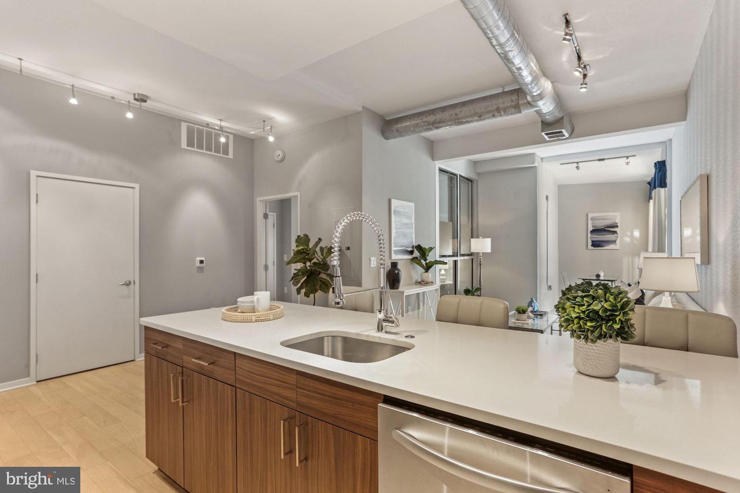 3409 Wilson BOULEVARD Unit: 703