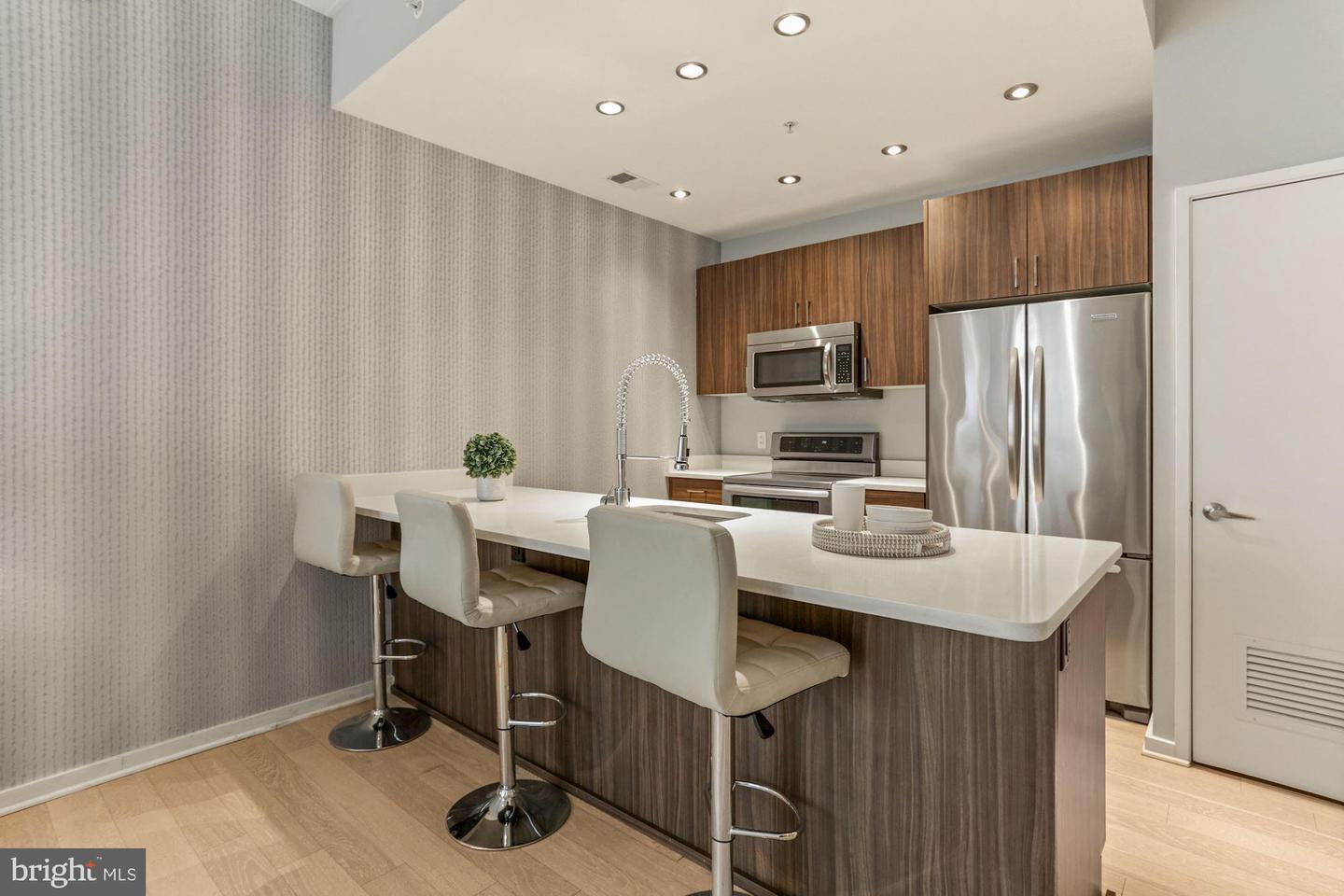 3409 Wilson BOULEVARD Unit: 703
