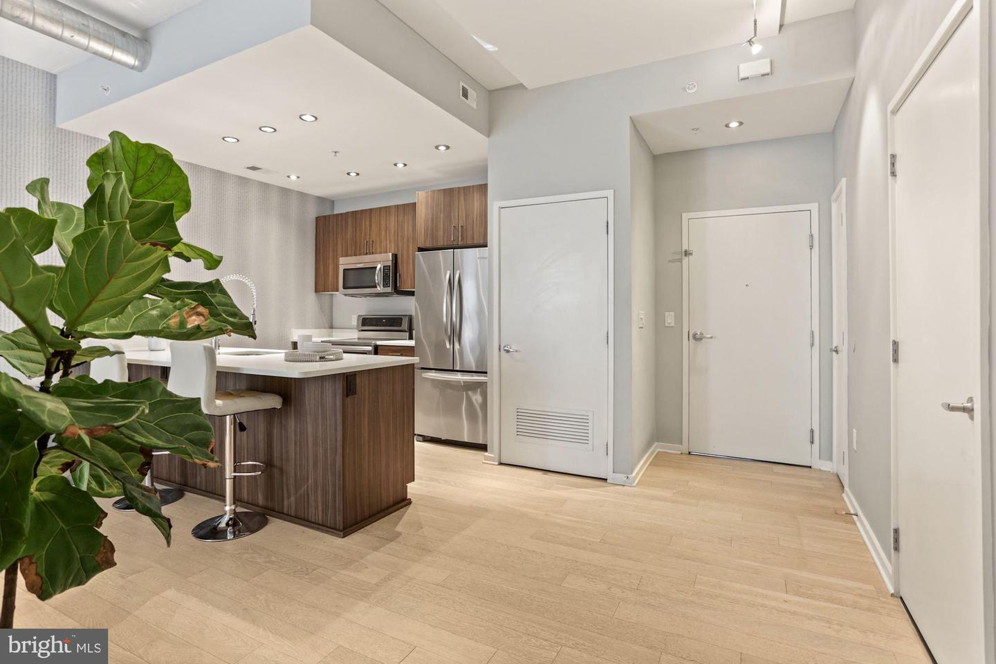 3409 Wilson BOULEVARD Unit: 703