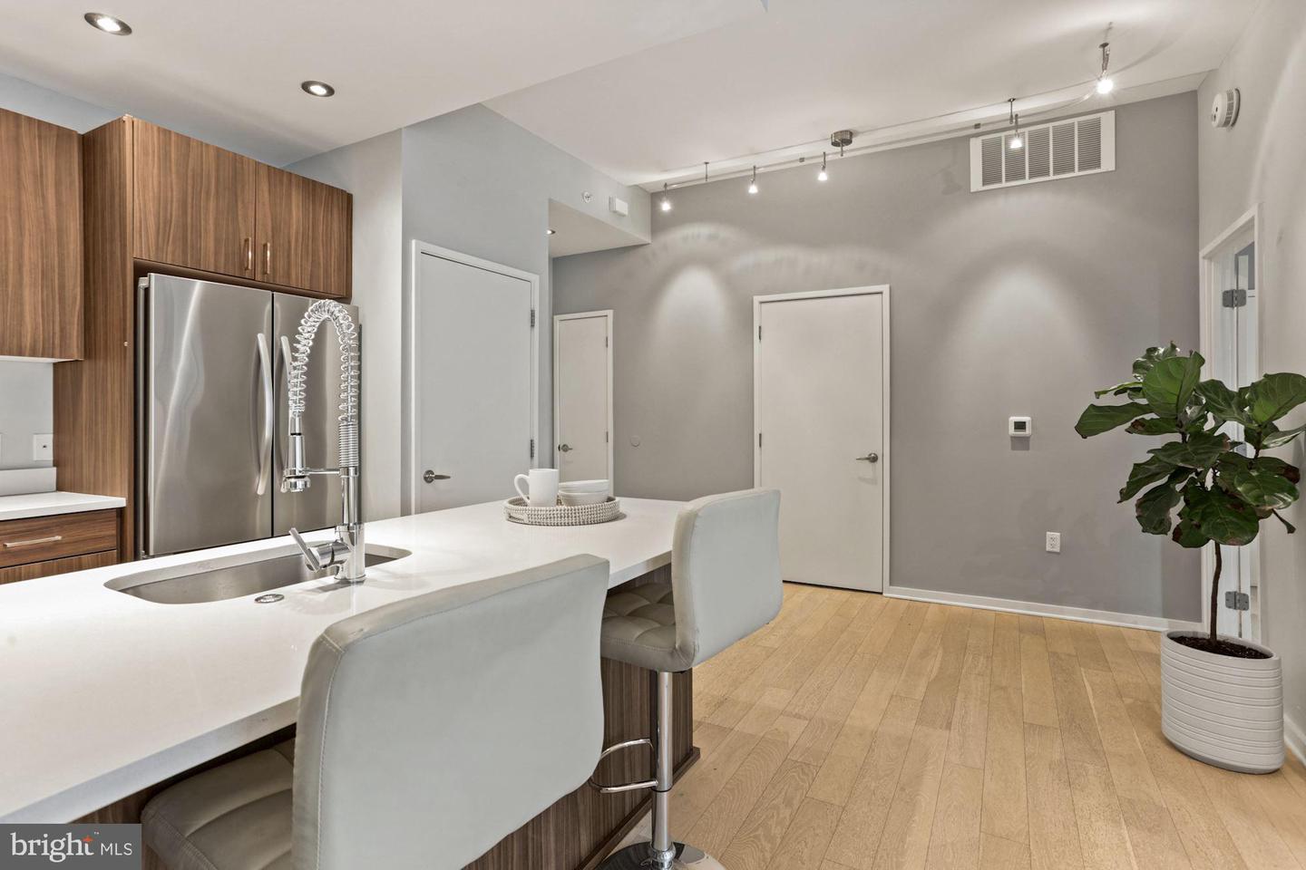 3409 Wilson BOULEVARD Unit: 703