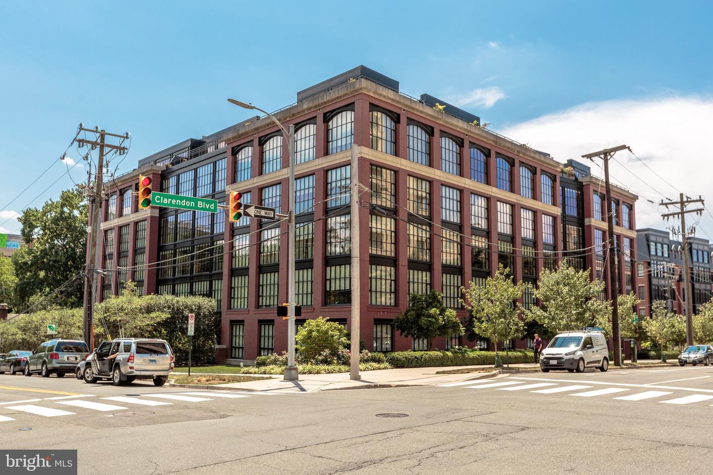 1615 N Queen STREET Unit: M606