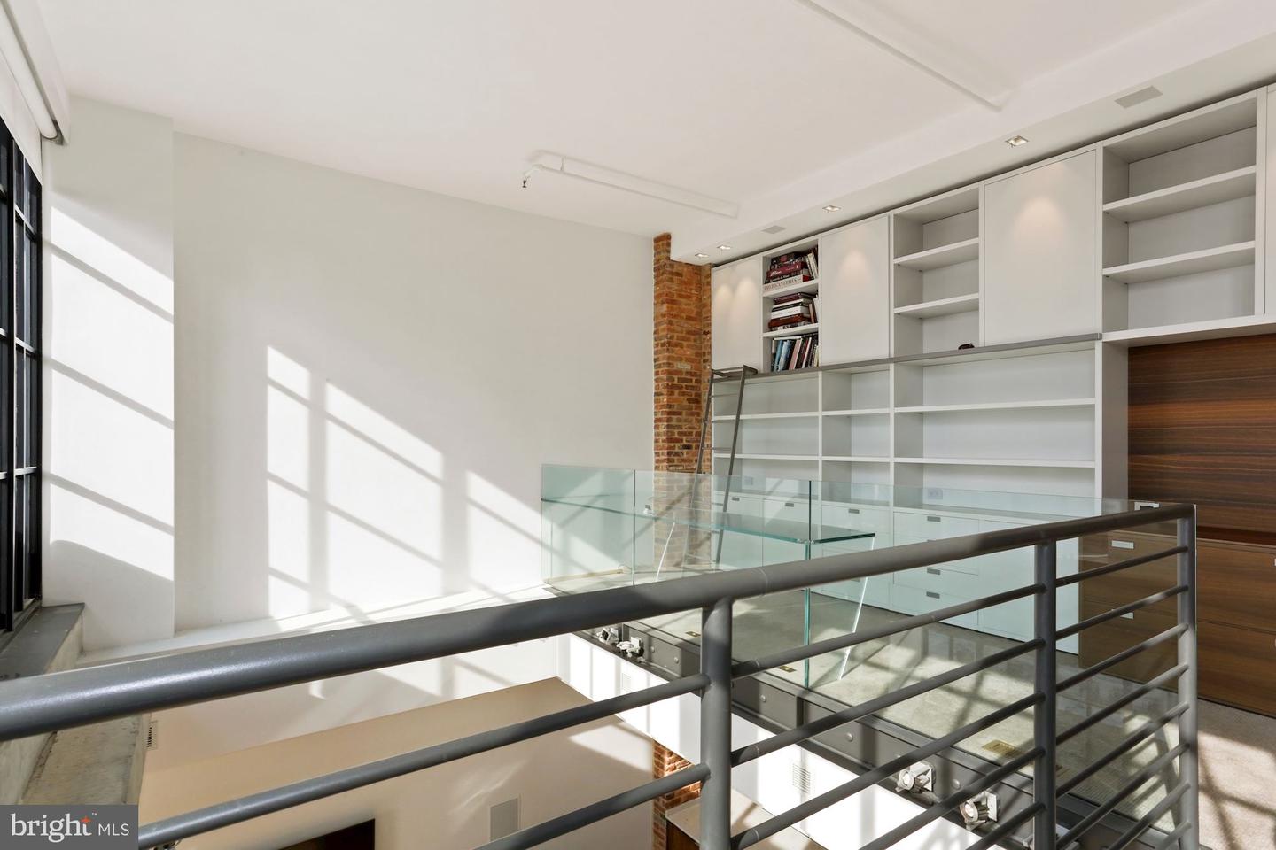 1615 N Queen STREET Unit: M606