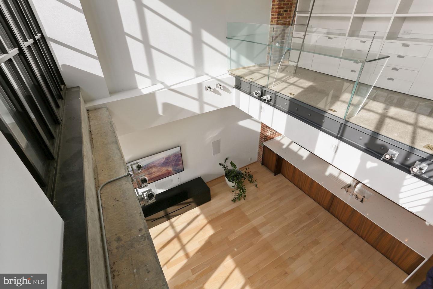 1615 N Queen STREET Unit: M606