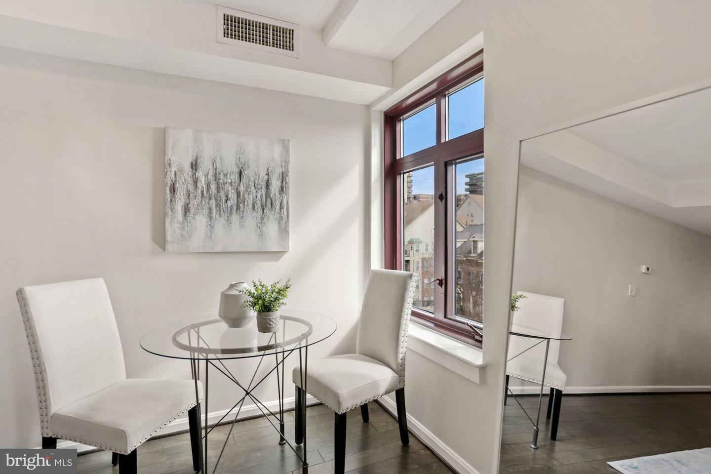 2400 Clarendon BOULEVARD Unit: 412
