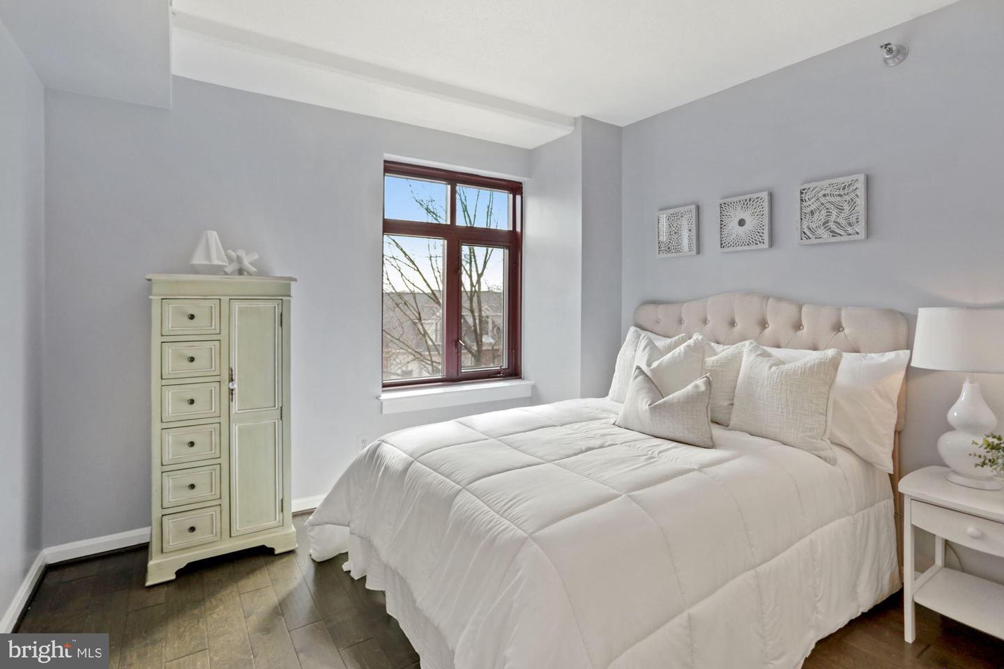 2400 Clarendon BOULEVARD Unit: 412