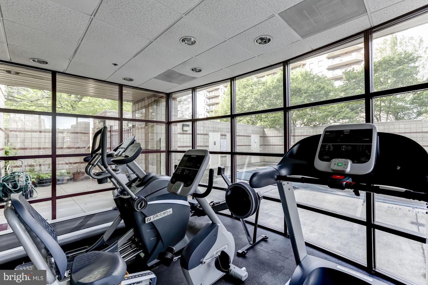 2400 Clarendon BOULEVARD Unit: 412