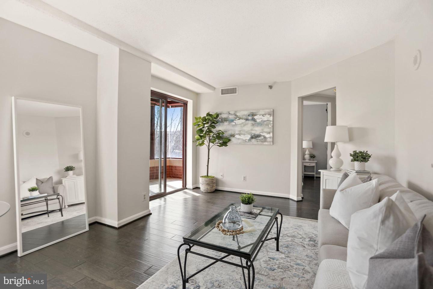 2400 Clarendon BOULEVARD Unit: 412