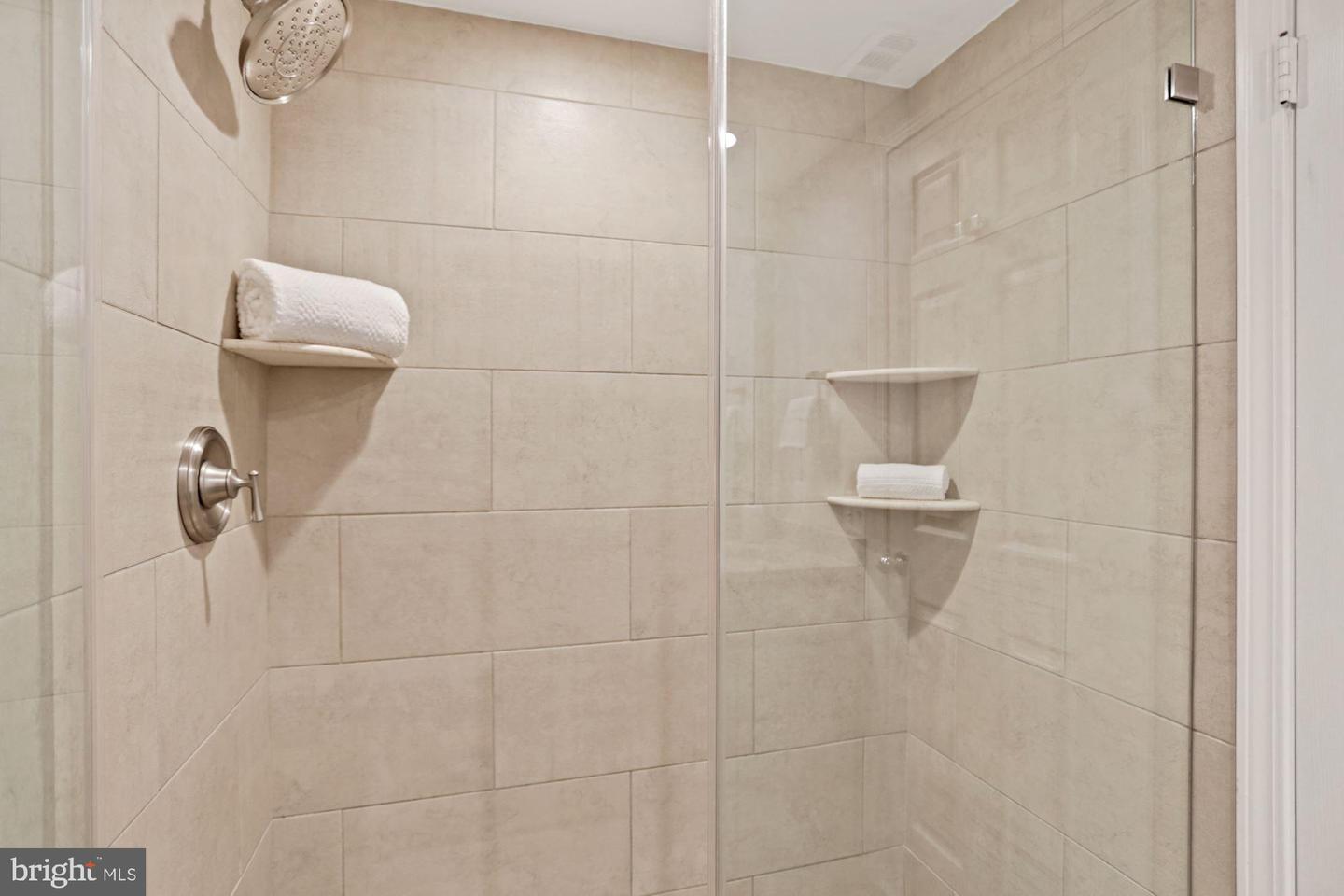 2400 Clarendon BOULEVARD Unit: 412