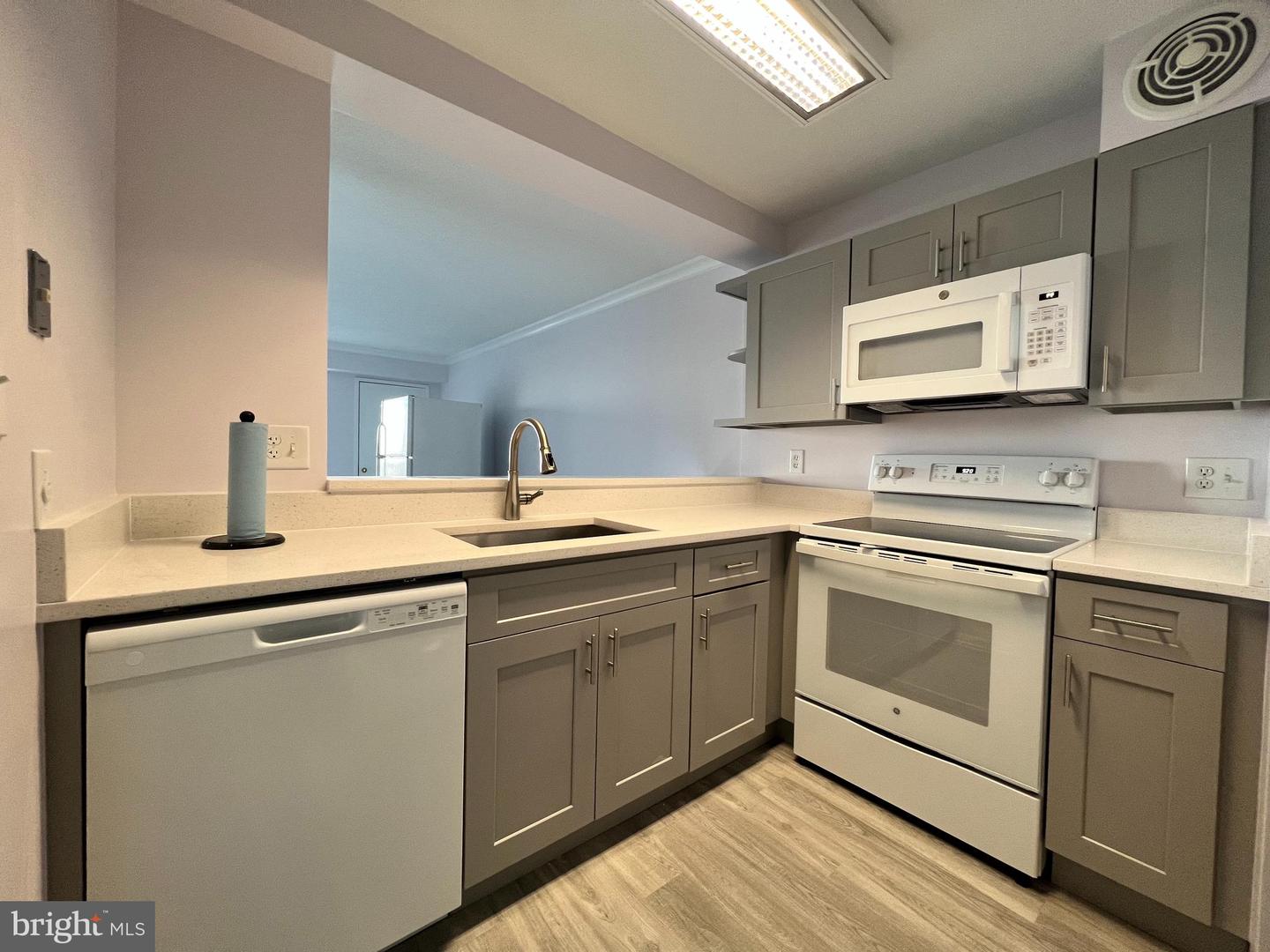 900 N Stafford STREET Unit: 1506
