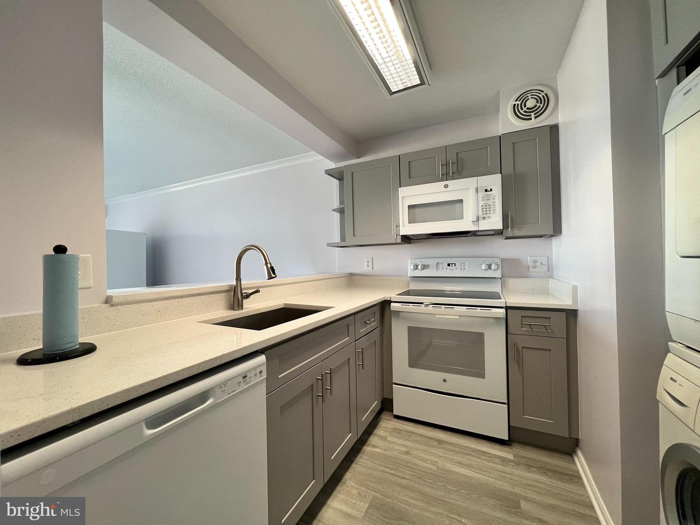 900 N Stafford STREET Unit: 1506