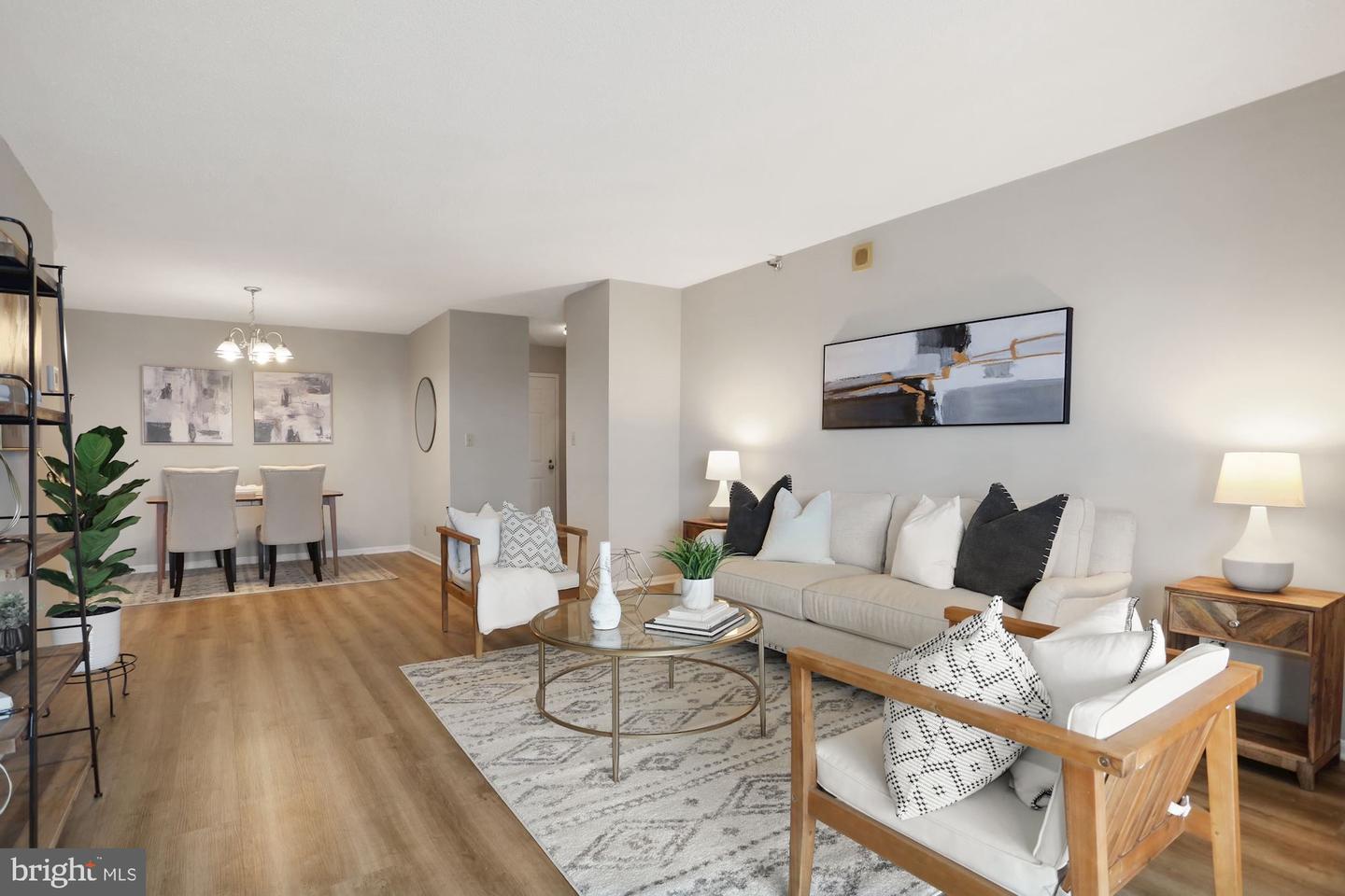 900 N Stafford STREET Unit: 1215