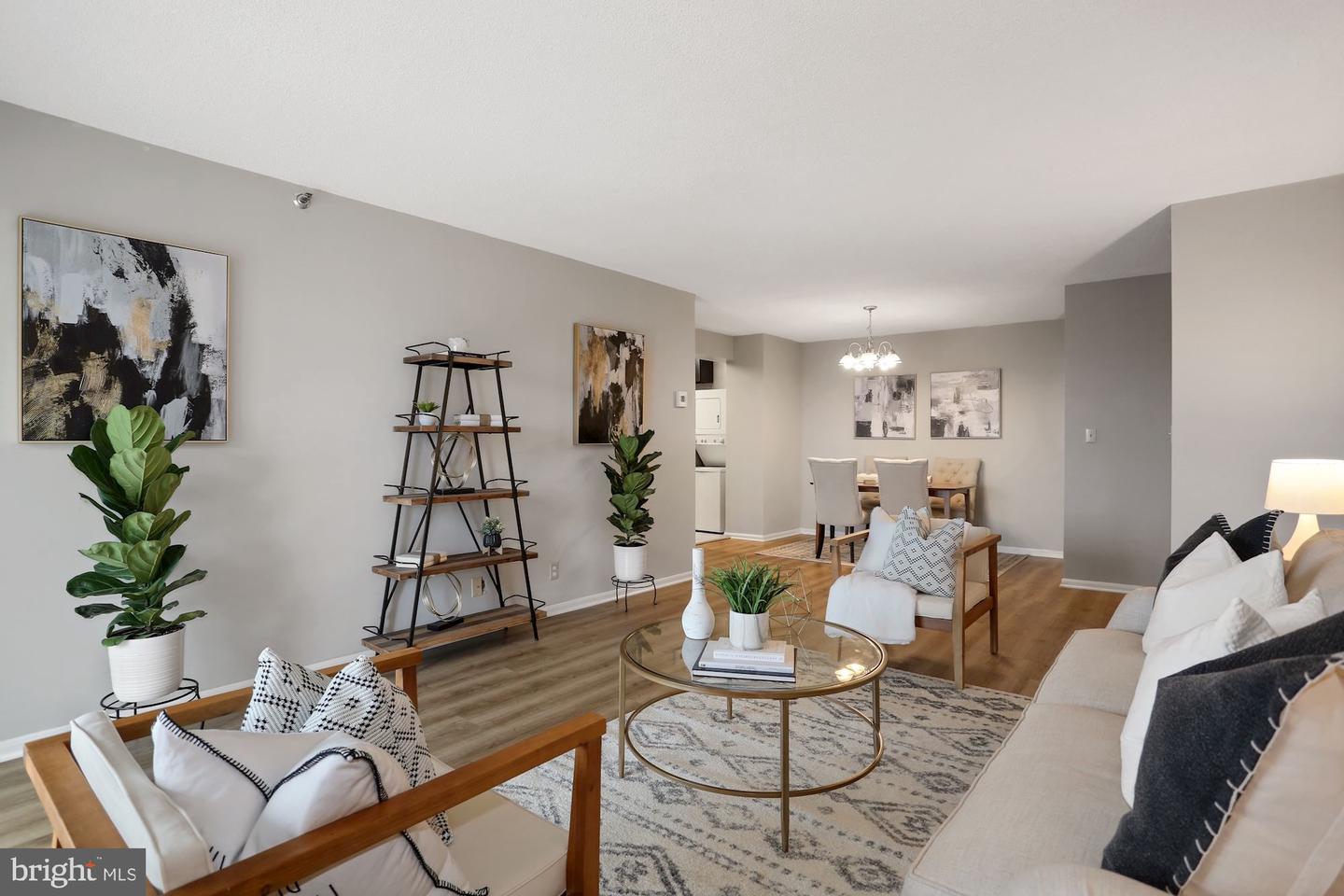 900 N Stafford STREET Unit: 1215