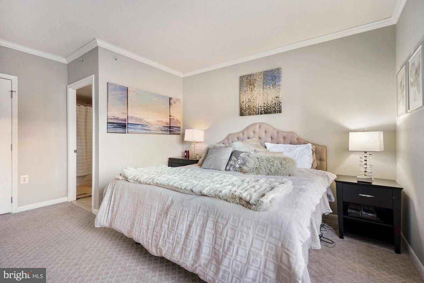 851 N Glebe ROAD Unit: 511