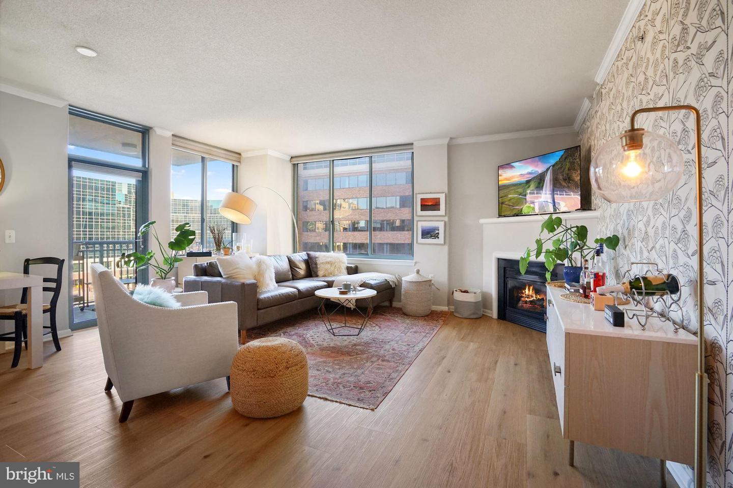 851 N Glebe ROAD Unit: 511