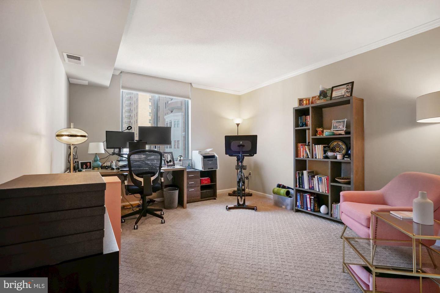 851 N Glebe ROAD Unit: 511