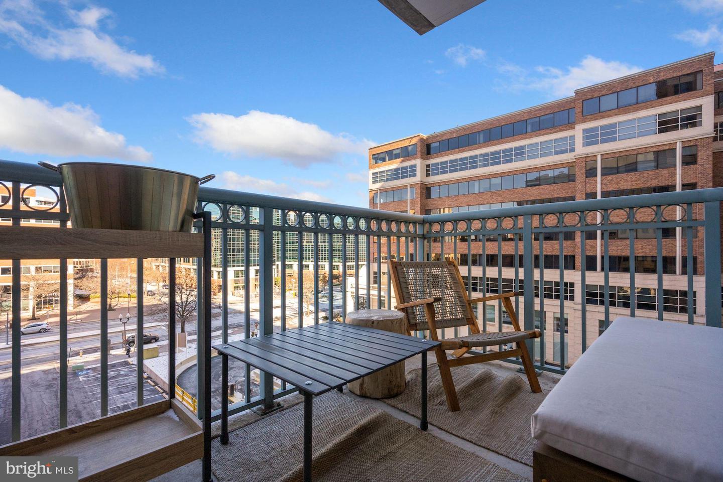 851 N Glebe ROAD Unit: 511