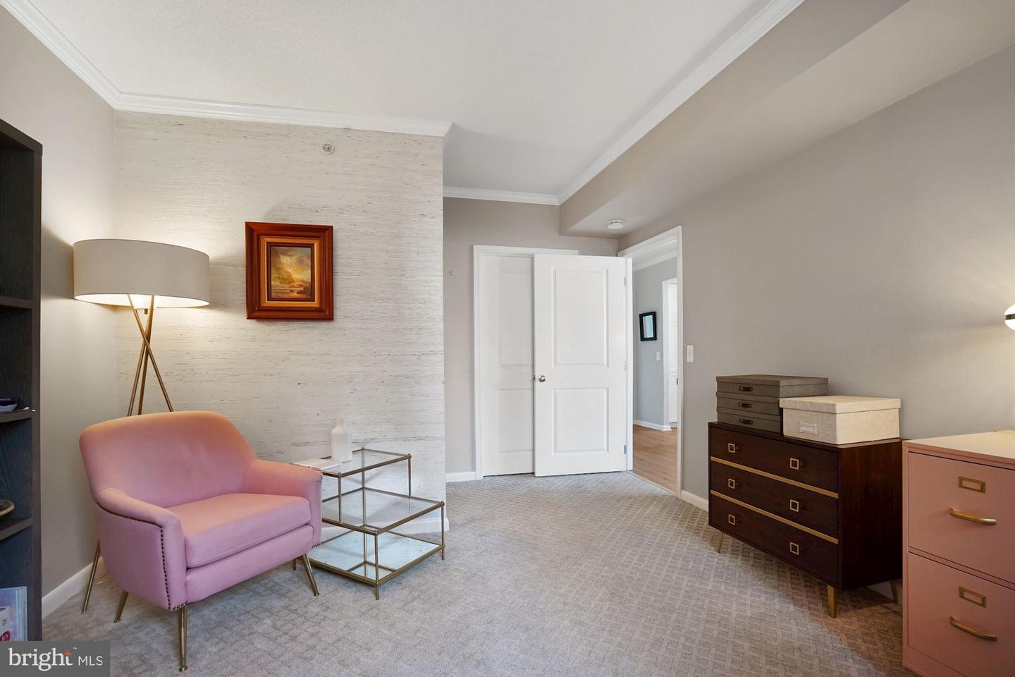 851 N Glebe ROAD Unit: 511