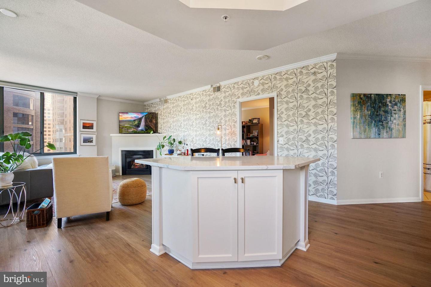 851 N Glebe ROAD Unit: 511