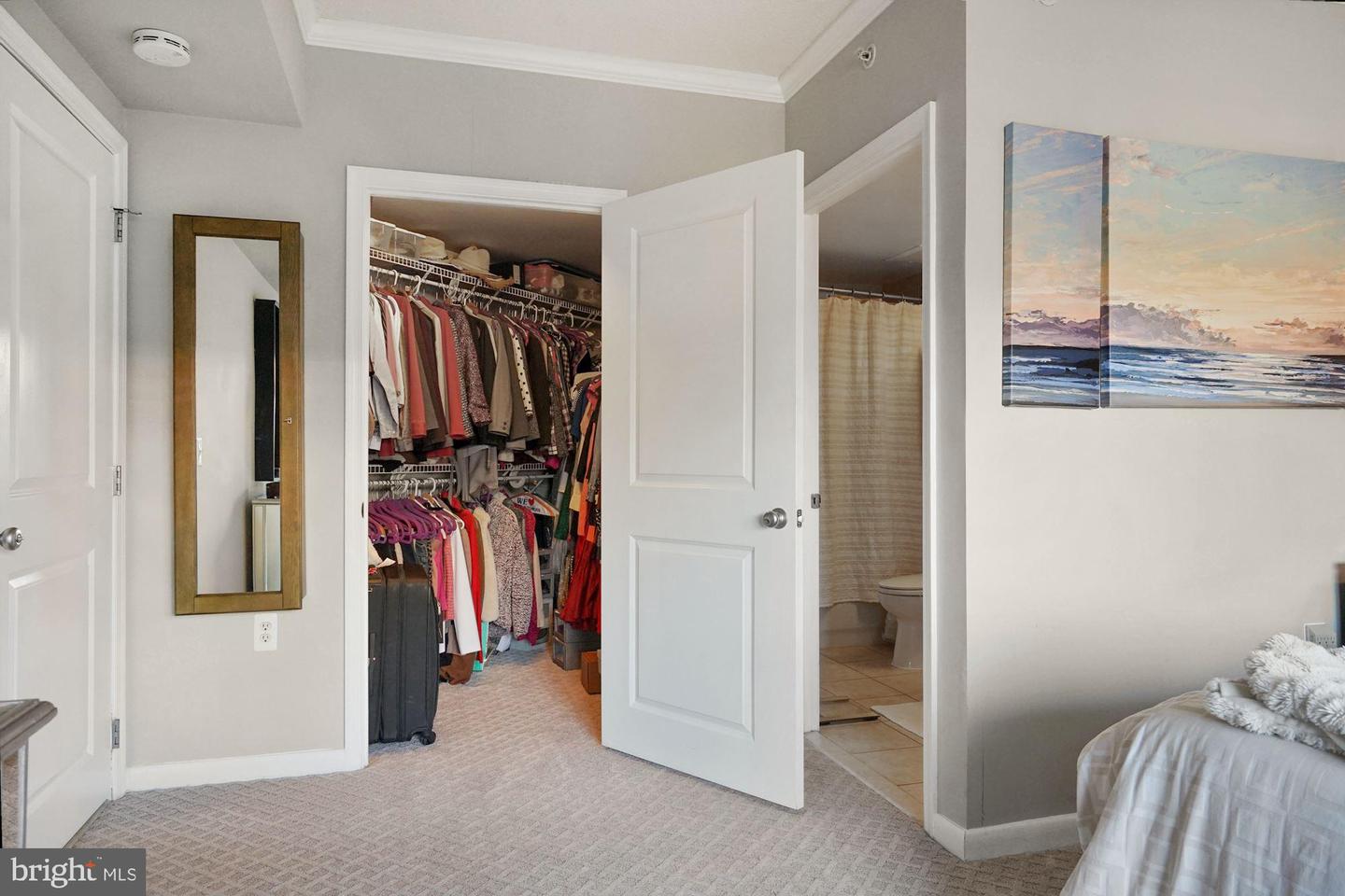 851 N Glebe ROAD Unit: 511