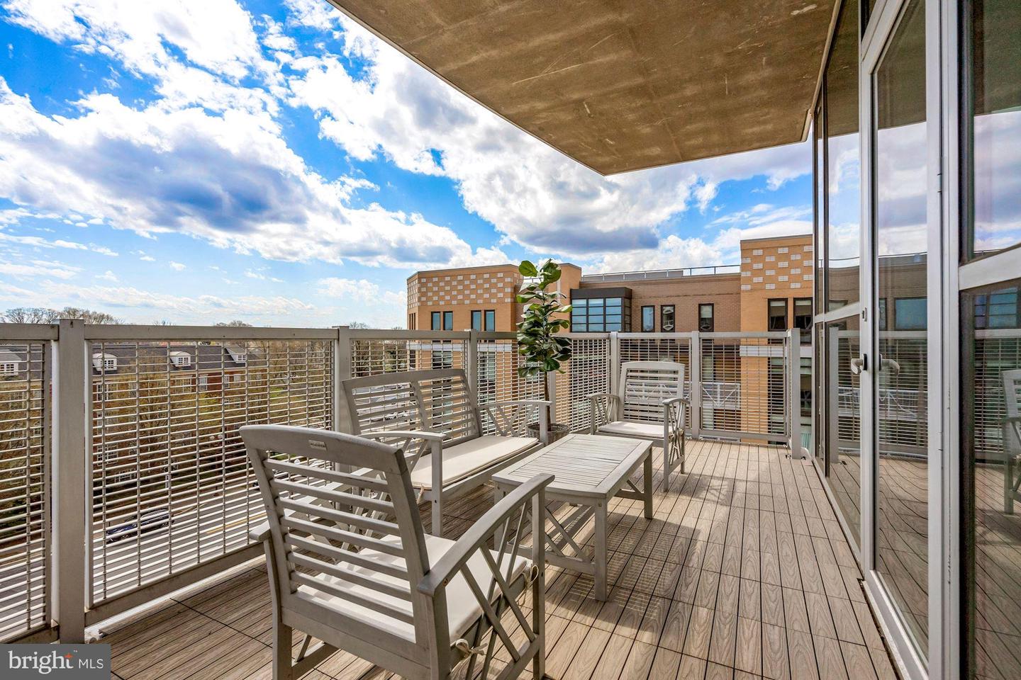 3409 Wilson BOULEVARD Unit: 509